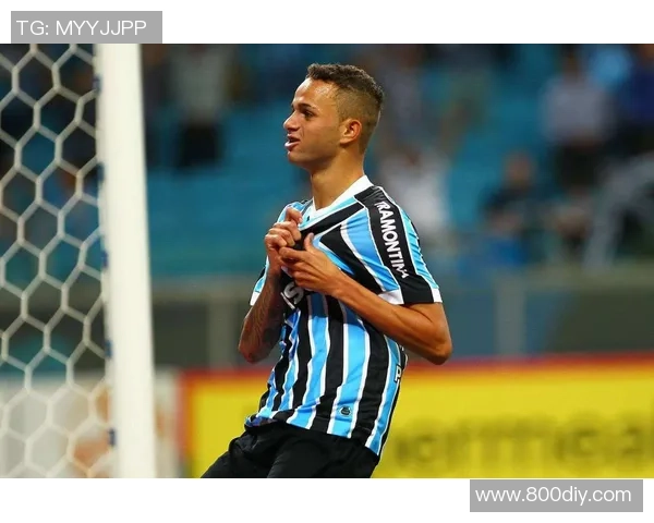 格雷米奥与巴伊亚激战正酣精彩比赛直播全程回顾与分析 格雷米奥与巴伊亚激战正酣精彩比赛直播全程回顾与分析