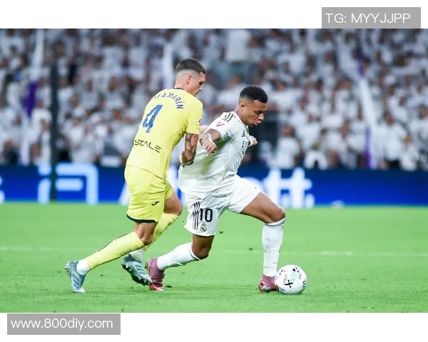 西甲焦点战比利亚雷亚尔迎战豪门皇家马德里全力争胜